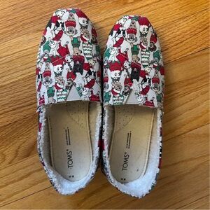 Tom’s Christmas dogs shoes